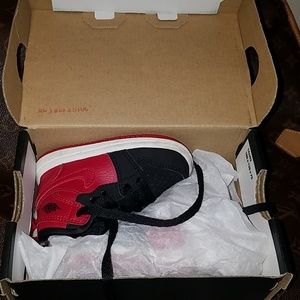 JORDAN 1 RETRO HIHGBT